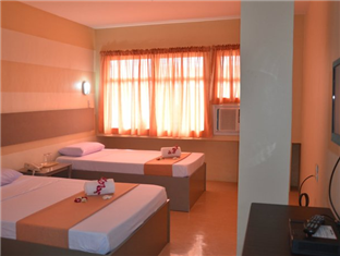 Middle Town Inn Bacolod Exterior foto